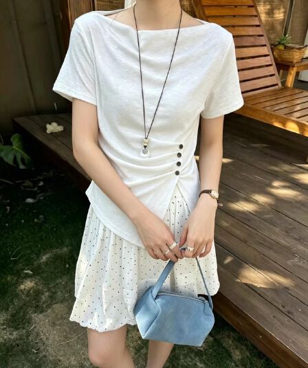 프랑스식 오프숄더 허리 수축 트임 반팔 티셔츠 여성 여름 새로운 몸매 가꾸기 슬림해 보이는 디자인 센스 작은 대중 품격 맨위
