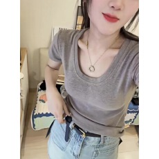 批发正肩短袖t恤女装2026新款今年流行爆款夏季修身独特别致短款上衣