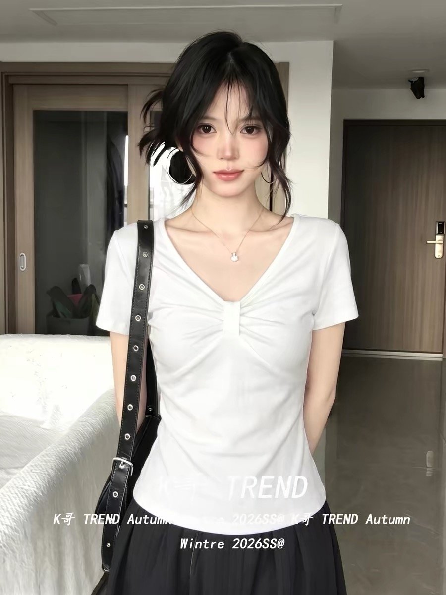 화이트 V넥 비틀림 반팔 티셔츠 여성 여름 디자인 센스 작은 대중 몸매 가꾸기 허리 수축 슬림해 보이는 핫걸 긍정적 인 어깨 의류 트렌디