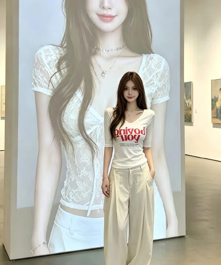 한 부서 회색 알파벳 프린트 V넥 반팔 티셔츠 여성 여름 몸매 가꾸기 슬림해 보이는 순수한 욕망 품격 아름다운 중간 소매 맨위