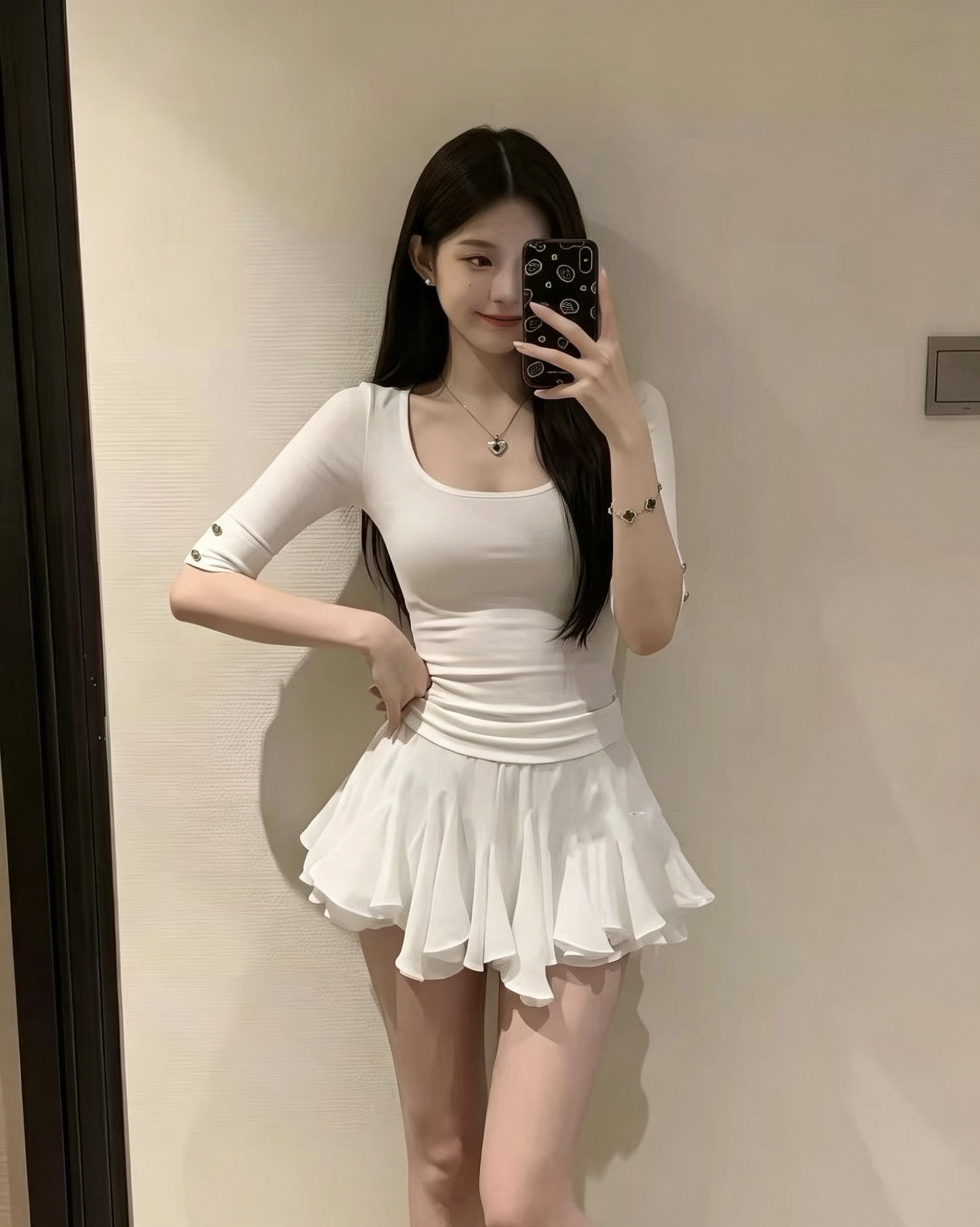 품격 신축성 몸매 가꾸기 중간 소매 대 u 칼라 반팔 티셔츠 여성 여름 순수한 욕망 바람 슬림해 보이는 다용도 얇은 스타일 만나는 맨위