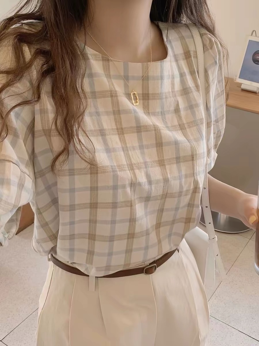 한국 동대문 레트로 다용도 미니멀리즘 체크무늬 체크무늬 루즈핏 거품 소매 라운드 넥 셔츠 여성 셔츠 레트로 스타일