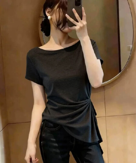 캐주얼 바람 고유 한 클래식 섹션 절묘한 비대칭 주름 반팔 티셔츠 몸매 가꾸기 슬림해 보이는 디자인 센스 품격 맨위