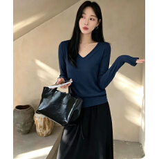批发黑色V领<b class='q'>纯棉</b>正肩长袖t恤女早春秋2026新款修身显瘦内搭<b class='q'>打底衫</b>上衣