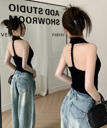핫걸 섹시함 백리스 행침 목 작은 조끼 여성 여름 외출용 2025 새로운 순수한 욕망 흔들다 칼라 민소매 맨위 쇼트 스타일