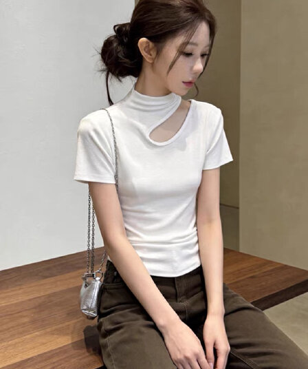 한국 스타일 디자인 센스 터틀넥 반팔 티셔츠 여성 가을 새로운 허리 수축 주름 다용도 홀로우 아웃 이슬 쇄골 작은 맨위
