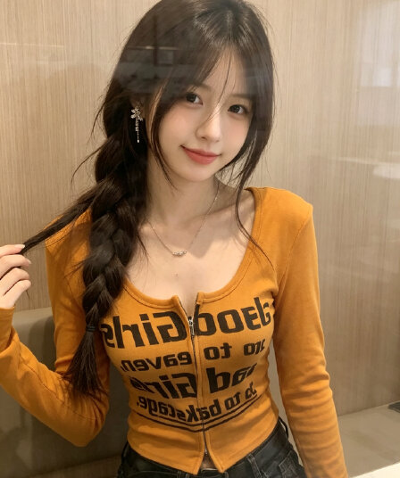 2026 가을 새로운 아메리칸 패션 다용도 몸매 가꾸기 슬림해 보이는 u 칼라 지퍼 긴팔 티셔츠 맨위 여성 기본 셔츠 여성