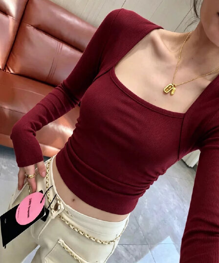달콤한 핫걸 빨간색 광장 칼라 이슬 쇄골 긴팔 티셔츠 여성 가을 새로운 고유 한 아름다운 인사이드 가져 가라. 기본 셔츠 맨위