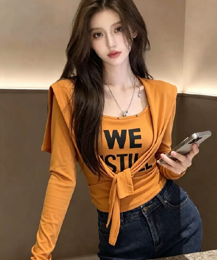 도파민 연령 감소 알파벳 프린트 긴팔 티셔츠 스택 착용 숄 두 조각 여성 세트 가을 몸매 가꾸기 슬림해 보이는 주황색 맨위