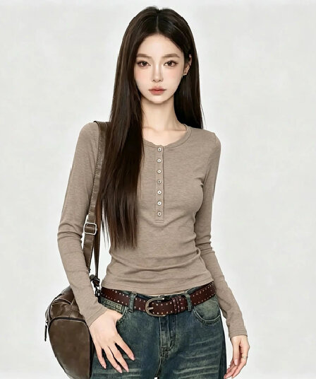 2026 슈퍼 화재 고유 한 Chic 디자인 센스 검정색 헨리 칼라 긴팔 티셔츠 여성 가을 새로운 오래된 돈 바람 맨위