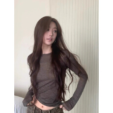 批发高级感韩系chic别致咖色打底长袖<b class='q'>T</b><b class='q'>恤</b>女早秋内搭修身显瘦短款上衣