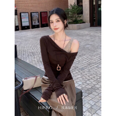 批发韩系早秋辣妹穿搭露肩假两件上衣女秋季新款长袖<b class='q'>T</b><b class='q'>恤</b>设计感小众