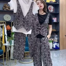 批发1055#复古马甲假两件上衣套装女夏季设计感直筒裤新款短袖两件套