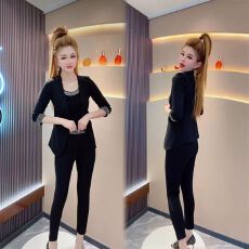 批发春秋新款时尚气质修身显瘦烫钻<b class='q'>七分袖</b><b class='q'>小西装</b>外套背心小脚裤三件套