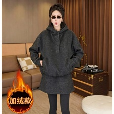 批发时尚欧货加绒保暖套装女冬季新款连帽长袖卫衣半身短裙休闲两件套