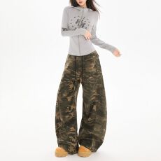 批发实拍实价<b class='q'>迷彩</b>阔腿弯刀牛仔<b class='q'>裤</b>男女秋季新款高街复古<b class='q'>裤</b>子宽松