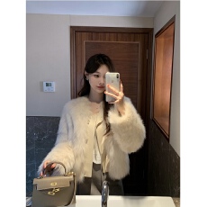 批发2024冬季新款韩系仿<b class='q'>狐狸毛</b>皮草短款外套女加棉加厚系带毛毛上衣