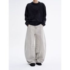 批发美式高街工装阔腿牛仔裤女春今年流行爆款高腰宽松直筒弯刀裤