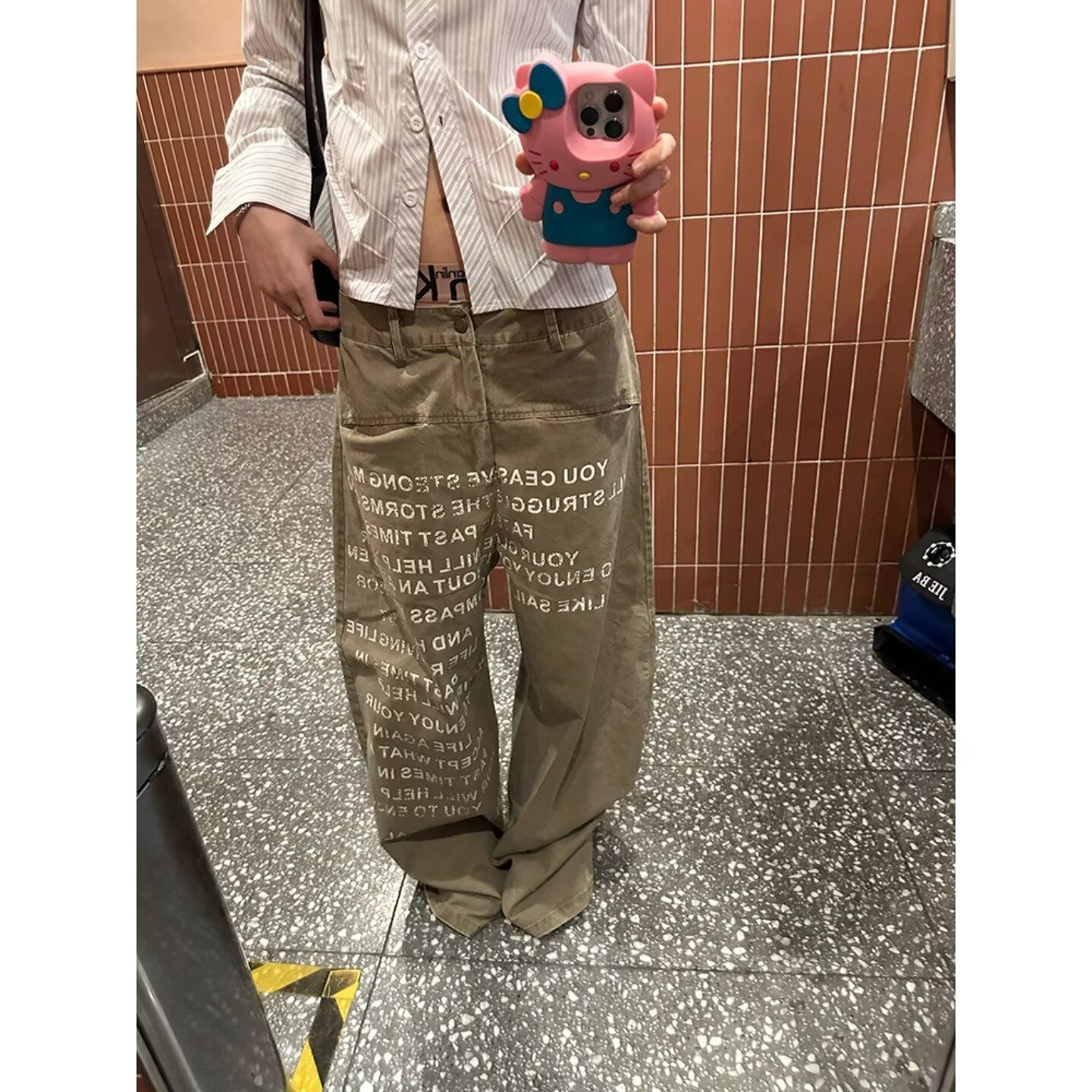 새로운 다용도 일본식 ins 알파벳 프린트 워싱 워크웨어 모통이 칼 바지 하라주쿠 느긋한 문예 인기 트렌드