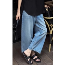 批发宽松阔腿裤女直筒<b class='q'>牛仔裤</b>春秋2026新款梨型身材<b class='q'>显瘦</b>高腰垂感九分裤