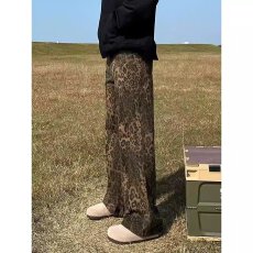 批发豹纹牛仔裤女春秋<b class='q'>冬</b>新款大码胖mm梨形身材显瘦直筒工装休闲阔腿裤