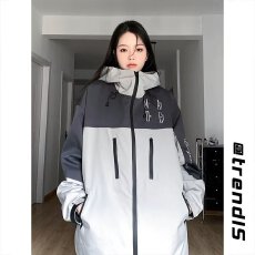 批发黑色冲锋衣外套女春秋款宽松<b class='q'>休闲</b>百搭薄款防风运动学生工装<b class='q'>夹克</b>潮