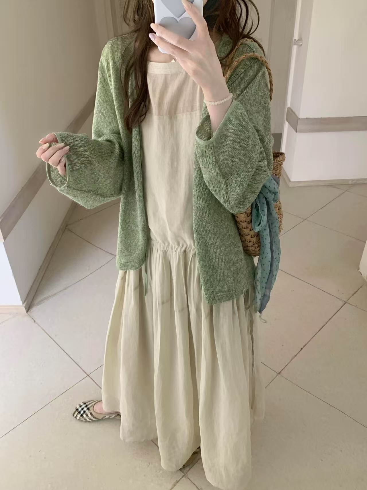 새로운 얕은 봄 부서 착용 가져 가라. 민소매 조끼 원피스 아이들 여름 프랑스식 녹색 오픈 가디건 롱 스커트 세트