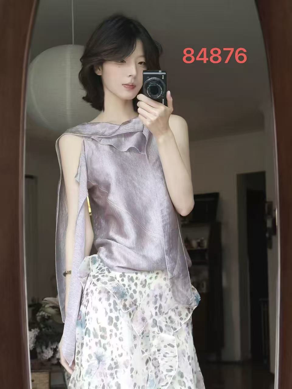 888