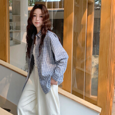 批发实拍 蓝色<b class='q'>格子衬衫</b>女长袖衬衣慵懒松弛感上衣外套