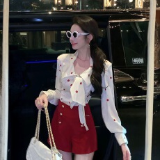 批发甜辣妹气质高级感套装女早秋季<b class='q'>波点</b>蝴蝶结缎面<b class='q'>衬衫</b>阔腿短裤两件套