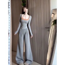 批发梦优莱甜美可爱风时尚洋气百搭大方领撞色扭结假两件长袖T恤<b class='q'>女装</b>