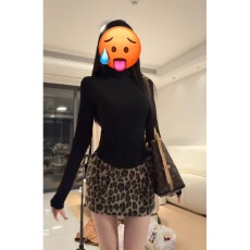 批发GAOSITONG 御姐风高领修身内搭上衣女秋冬2025豹纹包臀半身裙套装