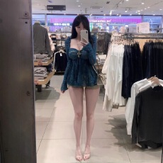 批发<b class='q'>纯</b>欲风辣妹性感长袖蕾丝衫女25年秋季设计感小众气质收腰显瘦上衣