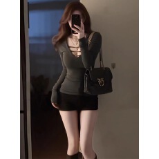 批发2025秋冬加绒V领性感辣妹长袖打底衫修身显瘦<b class='q'>纯</b>欲气质内搭上衣