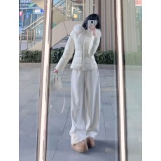 批发高级感大毛领修身连帽羽绒棉服女款冬季收腰显瘦轻薄保暖棉衣棉袄