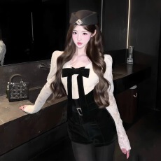 批发JOYKIKI鹅了么 澳洲野玫瑰 <b class='q'>纯</b>欲蕾丝修身辣妹性感微透长袖上衣女