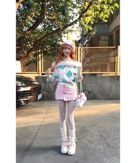 hhhook 신년 로드 중 무거운 작업 가져 오기 기계직 링 그리드 리프트 꽃가루 녹색 색상 일치 눈길을 끄는 오프숄더 폭스 울 스웨터