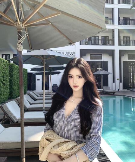한국 스타일 miu 부서 체크무늬 프릴 V넥 7부 소매 여성 셔츠 2026 봄 새로운 Chic 디자인 센스 맨위