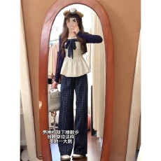 批发张大人大码<b class='q'>女装</b>胖妹妹mm韩系显瘦早春甜感波点上衣深蓝牛仔裤套装