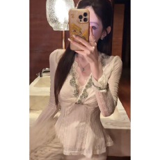 批发粉红PINK丨设计感ins风重工镶钻V领蕾丝上衣独特漂亮巨好看上衣