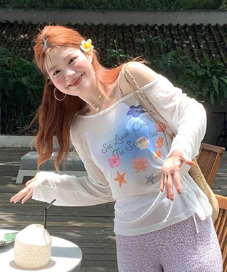 열세 개 y.jia 봄 한 부서 얇은 스타일 긴팔 비스듬한 어깨 티셔츠 맨위 꽃무늬 반신 롱 스커트 투피스 슈트 여성