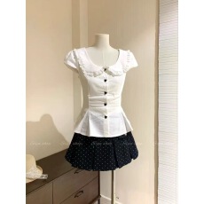 批发海盐奶盖 白色上衣泡泡袖掐腰修身波点裙裤少女感套装女夏季