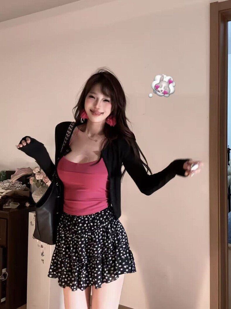 핫걸 검정색 긴팔 오픈 가디건 맨위 여성 여름 새로운 인사이드 가져 가라. 캐미솔 미니 스커트 슬림해 보이는 쇼트 스타일 투피스 세트