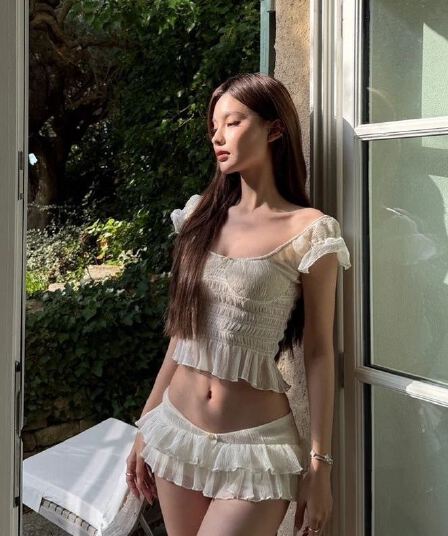 프랑스식 순수한 욕망 바람 섹시함 화이트 분리형 케이크 드레스 수영복 여성 오프숄더 펌프 Pleat 작은 가슴 온천 휴가 수영복
