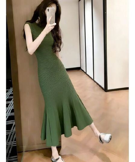 로얄 자매 빛 요리 한 바람 녹색 민소매 여성 드레스 2026 여름 새로운 고급 센스 허리 수축 슬림해 보이는 인어 꼬리 스커트 여성