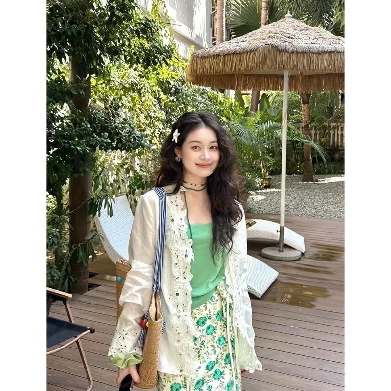 새로운 착용 가져 가라. 세트 여성 디자인 센스 홀로우 아웃 긴팔 맨위 인사이드 가져 가라. 조끼 꽃무늬 반신 스커트 투피스 세트 봄 가을