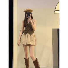 批发小众时尚洋气别致百搭通勤套装女<b class='q'>短款</b>西装马甲宽松休闲短裤两件套