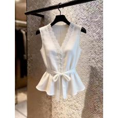 批发别致白色无袖蕾丝拼接上衣女<b class='q'>通勤</b>风设计感小众气质收腰衬衫超好看