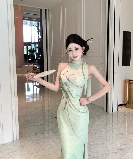 실사 국풍 품격 프린트 몸매 가꾸기 품격 행침 목 드레스