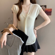 批发实拍~ <b class='q'>大码</b>胖MM夏季新款设计感V领飘带小飞袖短袖上衣<b class='q'>针织衫</b>